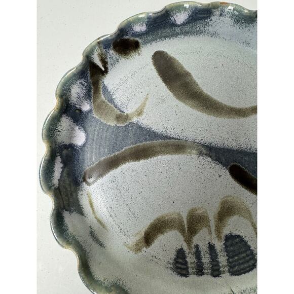 Signed Art Pottery Pie Plate Beautiful Green Gray and Blue Swirl Design Glaze - Picture 5 of 8